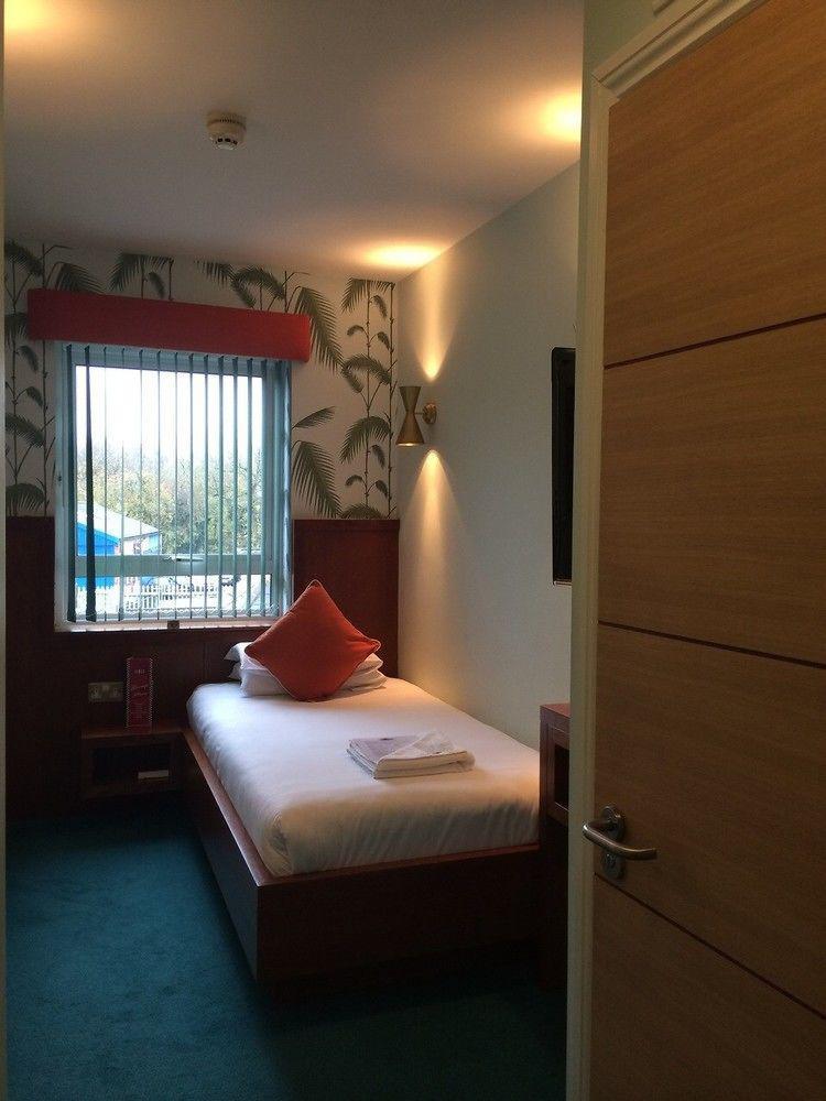 7Hotel Diner Halstead  Bagian luar foto