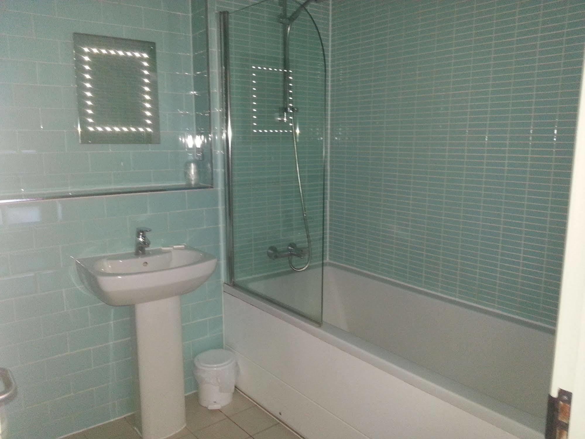7Hotel Diner Halstead  Bagian luar foto