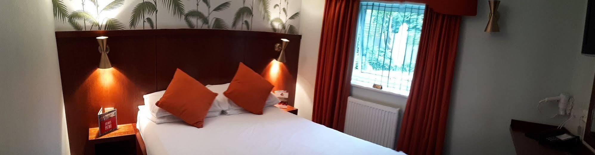 7Hotel Diner Halstead  Bagian luar foto